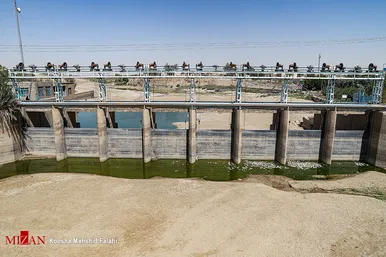 در جست و جوی آب