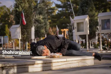 گزارش تصویری | آیین سنتی «چراغ برات» در بهشت‌رضا(ع) مشهد (بهمن ۱۴۰۴)