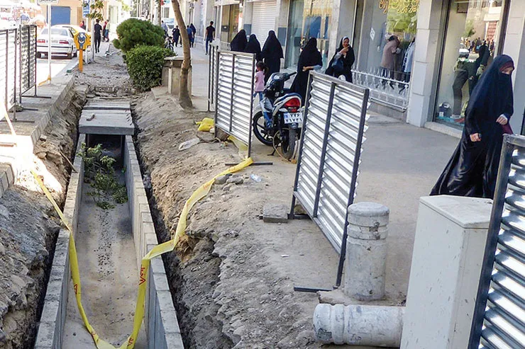 احداث کانال جمع‌آوری آب‌های سطحی