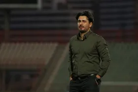 دقیقی به پیکان نزدیک شد