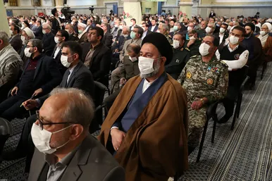 عکس | دیدار جمعی از مسئولان نظام و سفیران کشورهای اسلامی با مقام معظم رهبری