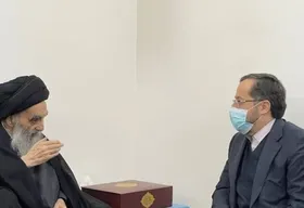 اهدای نسخه&zwnj;ای از &laquo;مصحف مشهد رضوی&raquo; به آیت الله العظمی سیستانی