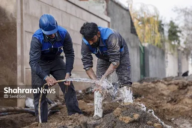 اجرای عملیات تخریب انشعابات غیرمجاز آب باغ‌ویلا‌های اطراف جاده کلات (۴ آذر ۱۴۰۳)