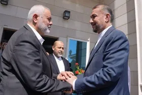 رایزنی وزیر خارجه با هنیه در قطر + فیلم