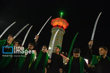 گزارش تصویری | مراسم عزاداری مشق شمشیر