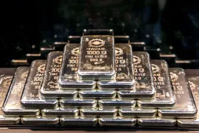 ارزش معاملات بازار نقره بورس کالا از ۳ هزار میلیارد تومان عبور کرد (۲۵ مرداد ۱۴۰۵)