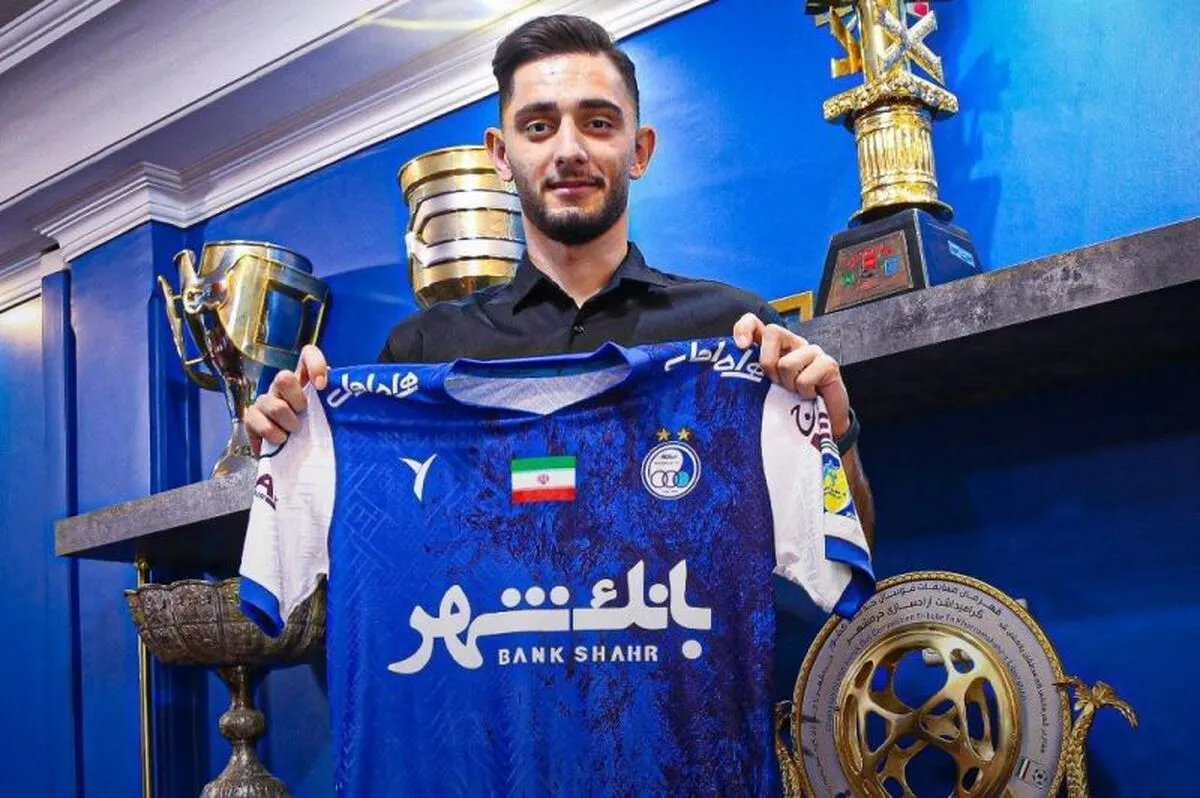 مهاجم سابق پرسپولیس به استقلال پیوست | یاغی جدید معرفی شد