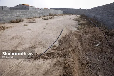 اجرای عملیات تخریب انشعابات غیرمجاز آب باغ‌ویلا‌های اطراف جاده کلات (۴ آذر ۱۴۰۳)