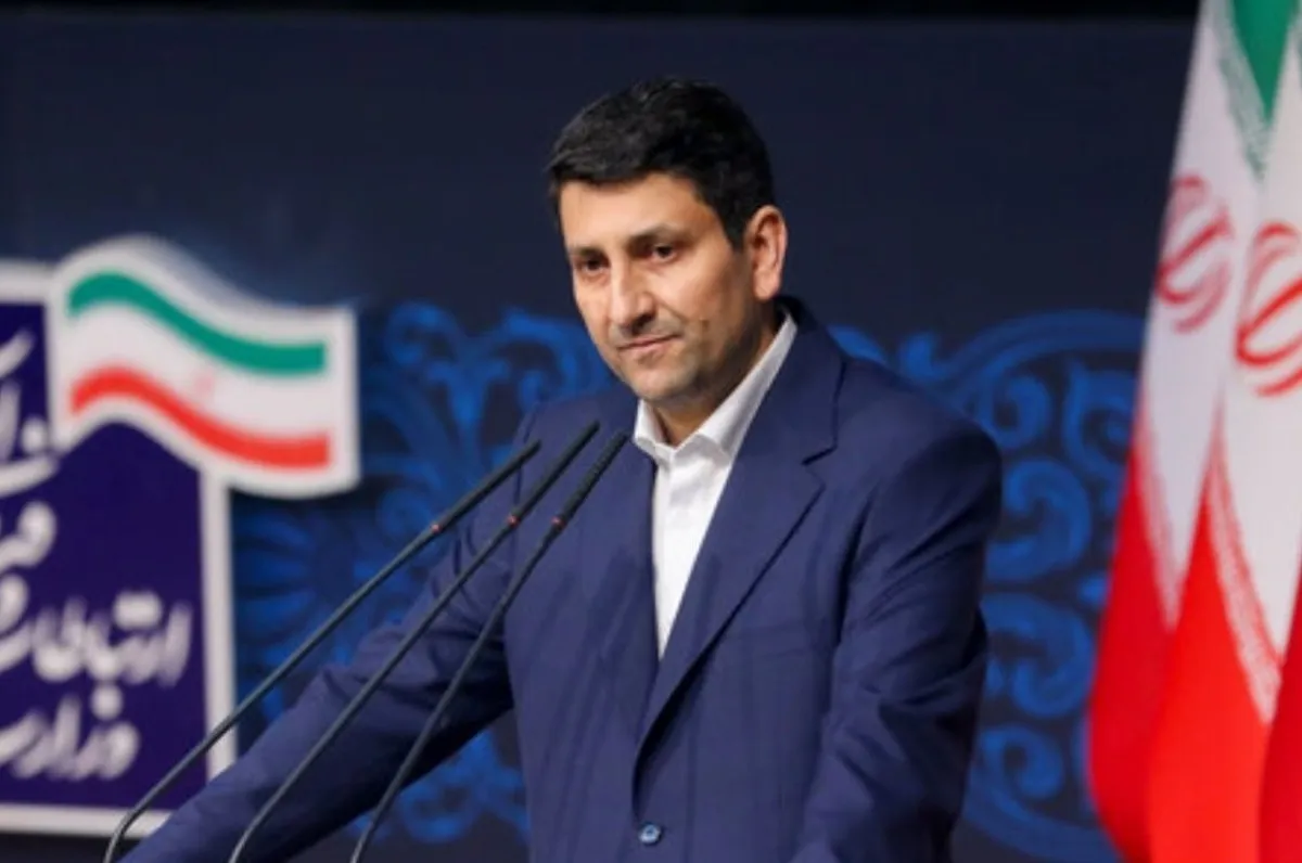 ستار هاشمی: ستاد فضای مجازی جایگزین شورا‌های عالی نیست | شبکه ملی اطلاعات جایگزین اینترنت بین‌الملل نمی‌شود