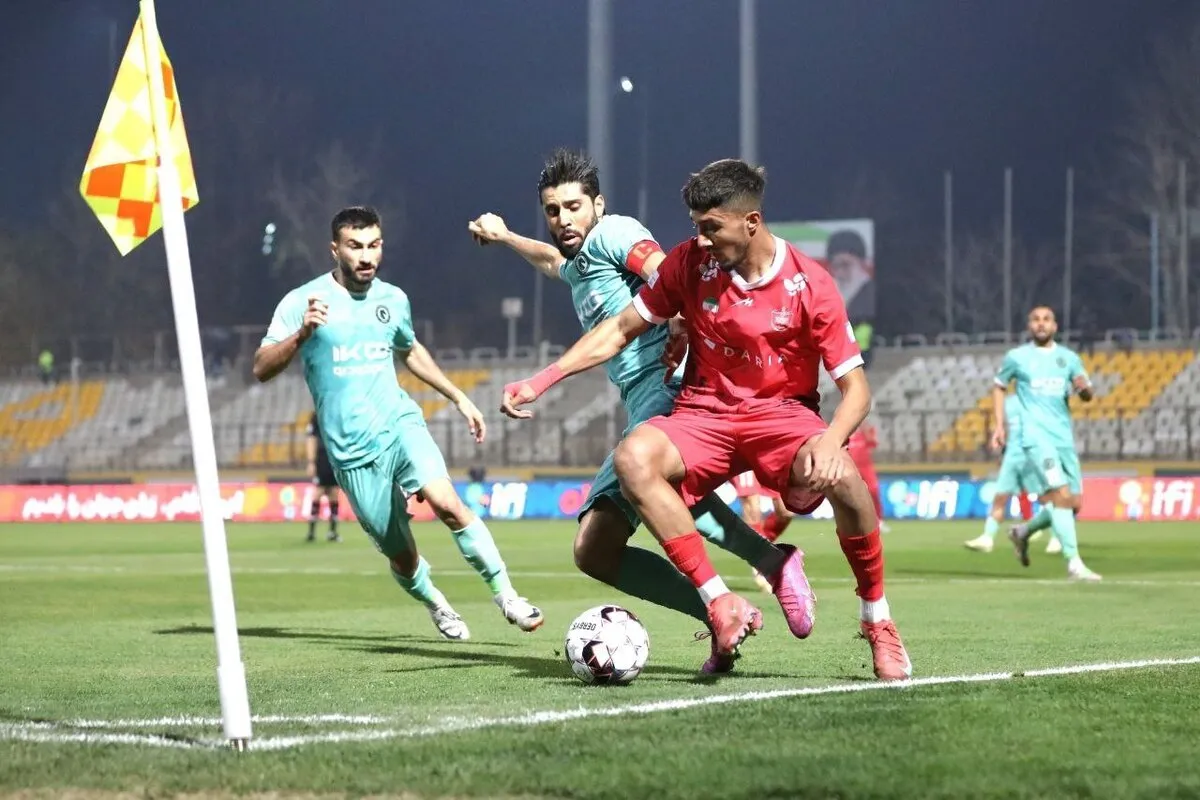 هافبک دفاعی در اولویت نقل‌وانتقالاتی پرسپولیس
