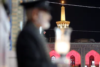 شام غریبان حسینی در حرم مطهر رضوی