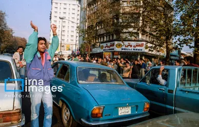 ۸ آذر ۱۳۷۶ روزی که ایران خندید