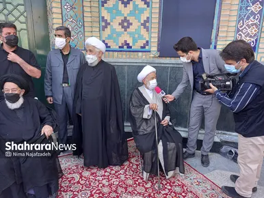تشییع پیکر علامه محمدرضا حکیمی در مشهد