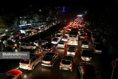 شادی مردم مشهد بعد از برد تیم ملی ایران ۲