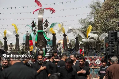 گزارش تصویری | عزاداری زائران رضوی در سوگ رحلت پیامبر اکرم (ص) و شهادت امام حسن مجتبی (ع) در حرم رضوی