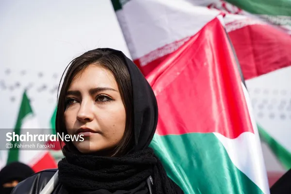 زنان و دختران ایران پای کار انقلاب + فیلم و  عکس