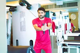 مدافع استقلالی، قرمزپوش می&zwnj;شود
