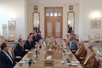 هیئت دیپلماتیک سلطنت عمان به ریاست وزیر امور خارجه، با عراقچی در تهران دیدار کرد + فیلم (۱۰ دی ۱۴۰۳)