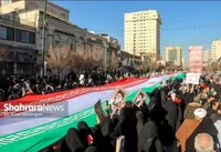 حضور گسترده بانوان مشهدی در راهپیمایی امروز| دختران دهه ۹۰ که در دامن مادران انقلابی، پرورش یافته‌اند