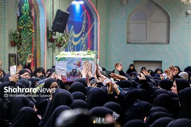 تشییع پیکر بانوی شهیده فاطمه دهقان از شهدای حادثه تروریستی کرمان