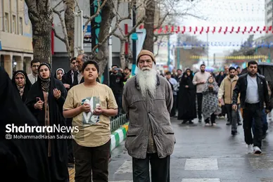 تحویل سال ۱۴۰۳ در حرم مطهر امام رضا (ع) و خیابان‌های منتهی به حرم