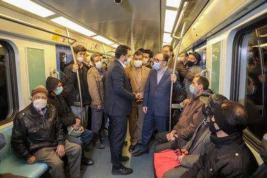 بازدید استاندار خراسان رضوی و شهردار مشهد از خطوط قطارشهری مشهد