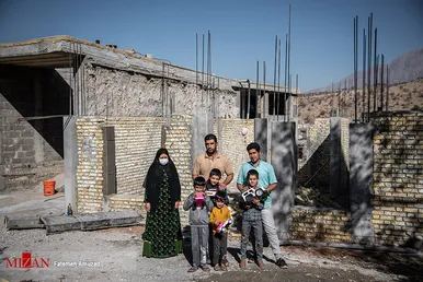 زندگی در سی سخت یک سال پس از زلزله