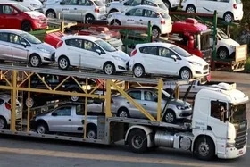 وعده مخبر برای پیگیری سریع&zwnj;تر واردات خودرو&zwnj;های کارکرده