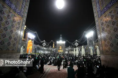 مراسم احیاء شب ۱۹ ماه رمضان در حرم مطهر رضوی