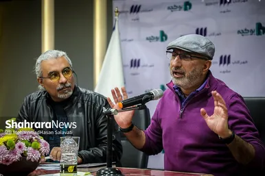 گپ و گفت منصور ضابطیان با موضوع کتاب جدیدش با عنوان «دو دستی»