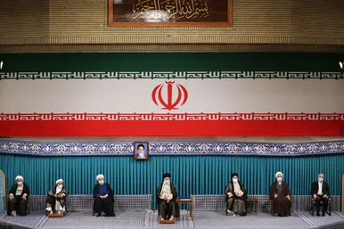 مراسم تنفیذ حکم سیزدهمین دوره ریاست جمهوری اسلامی ایران‌