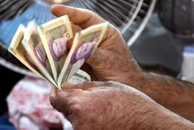 وزیر تعاون، کار و رفاه اجتماعی: امیدواریم تا قبل از پایان سال جاری دستمزد کارگران تعیین شود