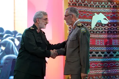 مراسم رونمایی از تقریظ رهبر انقلاب بر کتاب 