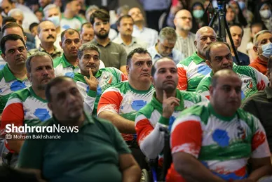 تجلیل از مدال‌آوران پاراالمپیکی