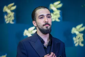 کافه شهر | گفت&zwnj;و&zwnj;گو با سینا رازقی، بازیگر نقش &laquo;مسعود&raquo; در تئاتر &laquo;برداشت آخر&raquo;