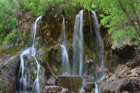 ویدئو | آبشار زیبای اخلمد در نزدیکی مشهد