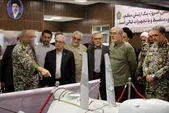 اعضای کمیسیون امنیت ملی مجلس از نمایشگاه بقایای پهپاد‌ها و موشک‌های ساقط‌شده بازدید کردند