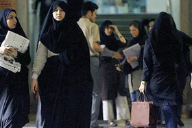 بزرگ بانوی سرپرست خانوار یا زن بی&zwnj;سرپرست!