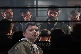 نقش&zwnj;آفرینی منوچهر هادی مقابل دوربین سریال خودش، یک، سه، هفت
