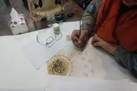 نوآوری در هنر سنتی نیازمند دهه‌ها تجربه و ممارست است | حمایت نهادهای فرهنگی؛ مهم‌ترین مطالبه هنرمندان نگارگری + فیلم
