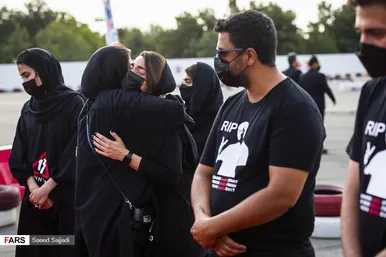 تشییع پیکر زنده‌یاد «ارشا اقدسی»