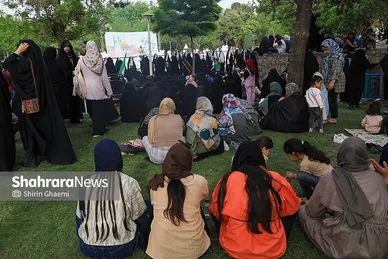 اجتماع بزرگ دختران و نور کرامت در مشهد