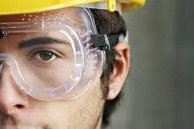ساده&zwnj;ترین روش برای جلوگیری از آسیب&zwnj;های بینایی انجام اقدامات پیشگیرانه در محیط کار است