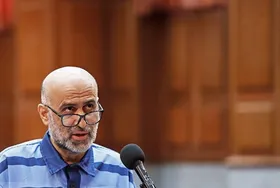 اکبر طبری برای ارتشا باید ۱۲.۵ سال حبس بکشد | تشدید مجازات در شعبه هم&zwnj;عرض | طبری باید ۷۴ ضربه شلاق هم بخورد