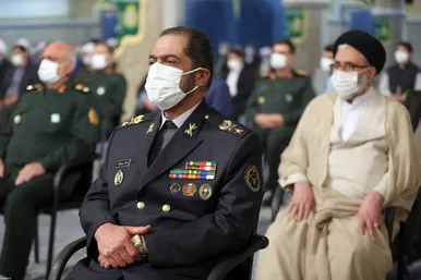 دیدار جمعی از مسئولان نظام و مهمانان شرکت کننده در کنفرانس وحدت اسلامی با رهبر معظم انقلاب