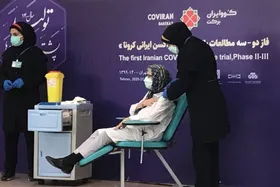 &laquo;مینو محرز&raquo; به عنوان اولین داوطلب، واکسن کرونا را دریافت کرد + فیلم و عکس