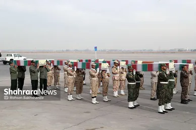 ورود پیکر مطهر ۱۲ شهید گمنام به مشهد