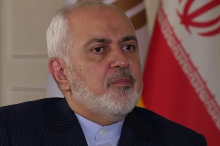 ظریف: حاج قاسم در صحنه دیپلماتیک هیچ وقت کم نمی‌آورد | با کمک حاج قاسم پیشنهادی برای آتش بس در یمن دادیم