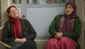 ویدئو| روایت &laquo;گیتی قاسمی&raquo; بازیگر سریال زیرخاکی از تجربه واقعی مرگ| می&zwnj;دیدم که لباسم را پاره می&zwnj;کنند!