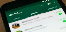 چطور در واتساپ برای ذخیره نوشته&zwnj;ها و اطلاعات مهم ویژگی &laquo;چت با خود&raquo; را فعال کنیم؟